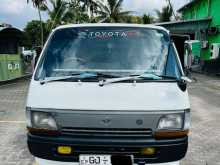 Toyota Dolphin 1999 Van