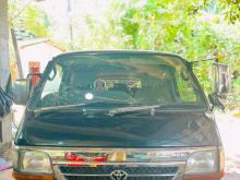 Toyota Dolphin 2001 Van