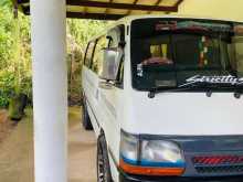 Toyota Dolphin 113 Long 1994 Van