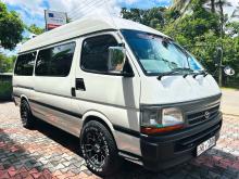 Toyota Dolphin 2003 Van