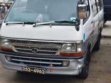Toyota Dolphin 1995 Van