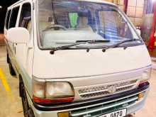 Toyota Dolphin 1991 Van