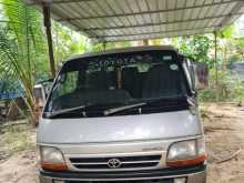 Toyota Dolphin 2002 Van