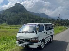 Toyota Dolphin 2003 Van