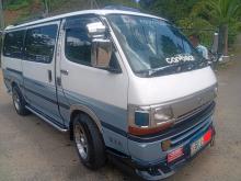 Toyota Dolphin 2002 Van