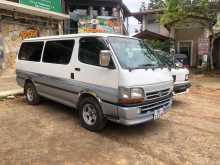 Toyota Dolphin 113 1992 Van