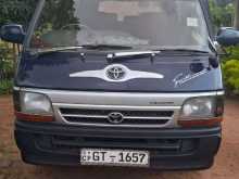 Toyota Dolphin 1998 Van