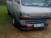 Toyota Dolphin 2002 Van