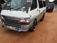 Toyota Dolphin 2001 Van