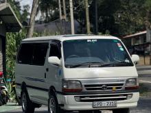 Toyota Dolphin 2004 Van