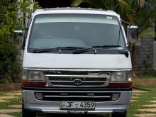 Toyota Dolphin 1999 Van