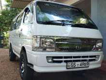 Toyota Dolphin 119 1998 Van