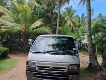 Toyota Dolphin 1993 Van
