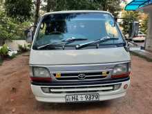 Toyota Dolphin 1998 Van