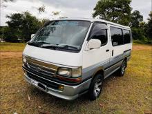 Toyota Dolphin 102 1992 Van