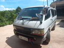 Toyota Dolphin 1997 Van