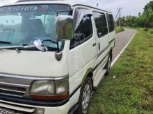 Toyota Dolphin 2003 Van