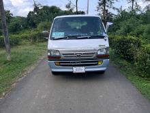 Toyota Dolphin 1992 Van