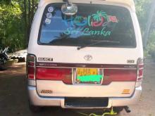 Toyota Dolphin 2003 Van
