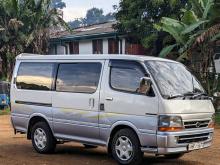 Toyota Dolphin 2004 Van