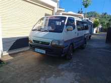 Toyota Dolphin 1993 Van