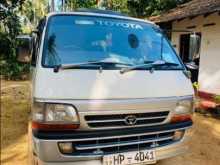 Toyota Dolphin 1998 Van