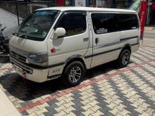 Toyota Dolphin LH 103 1995 Van