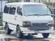 Toyota Dolphin 1998 Van