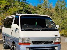 Toyota Dolphin 1990 Van