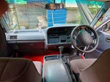 Toyota Dolphin 2002 Van