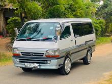 Toyota Dolphin Touch Ac 2002 Van