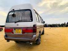 Toyota Dolphin Grand Cabin 2002 Van