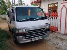 Toyota Hiace Dolphin 2001 Van