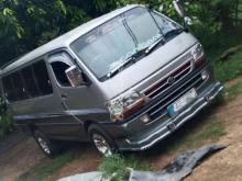 Toyota Dolphin Hiace LH112 1992 Van