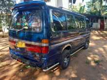 Toyota Dolphin Hiace Lh113 1995 Van