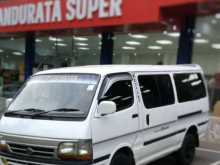 Toyota Dolphin Hiace 113 1992 Van