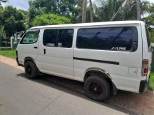 Toyota DOLPHIN HIACE LH172 5L 2001 Van