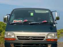 Toyota Dolphin HIACE 2004 Van