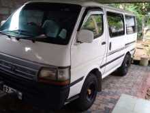 Toyota Dolphin Hiace 1992 Van