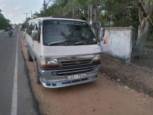 Toyota Dolphin Hiace 1998 Van