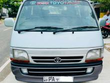 Toyota Dolphin 2000 Van