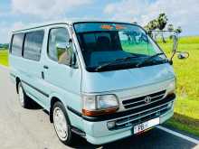 Toyota Dolphin 2002 Van