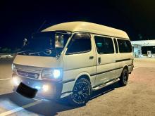 Toyota Dolphin High Roof 182 1999 Van