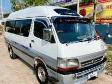 Toyota DOLPHIN High Roof BABY CLASS LH125 1992 Van