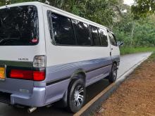 Toyota Dolphin LH113 1990 Van