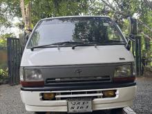 Toyota Dolphin LH113 1995 Van