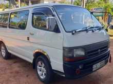 Toyota Dolphin LH 172 2004 Van