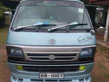 Toyota Dolphin LH113 1991 Van