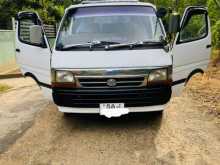 Toyota Dolphin LH113 1995 Van