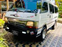 Toyota Dolphin LH113 1995 Van